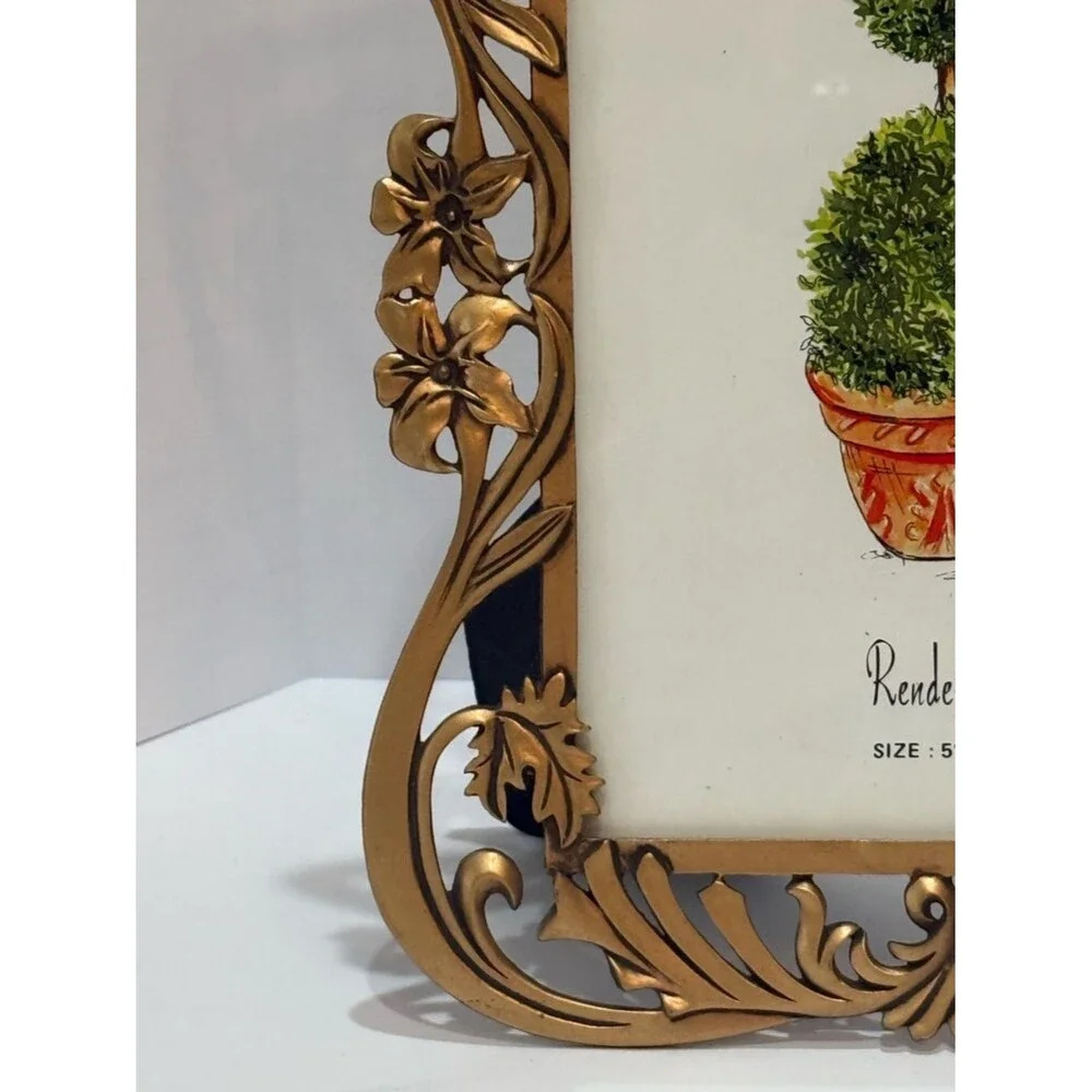 Vintage Renderings Ornate Hollywood Regency Style Gold Metal Picture Photo Frame